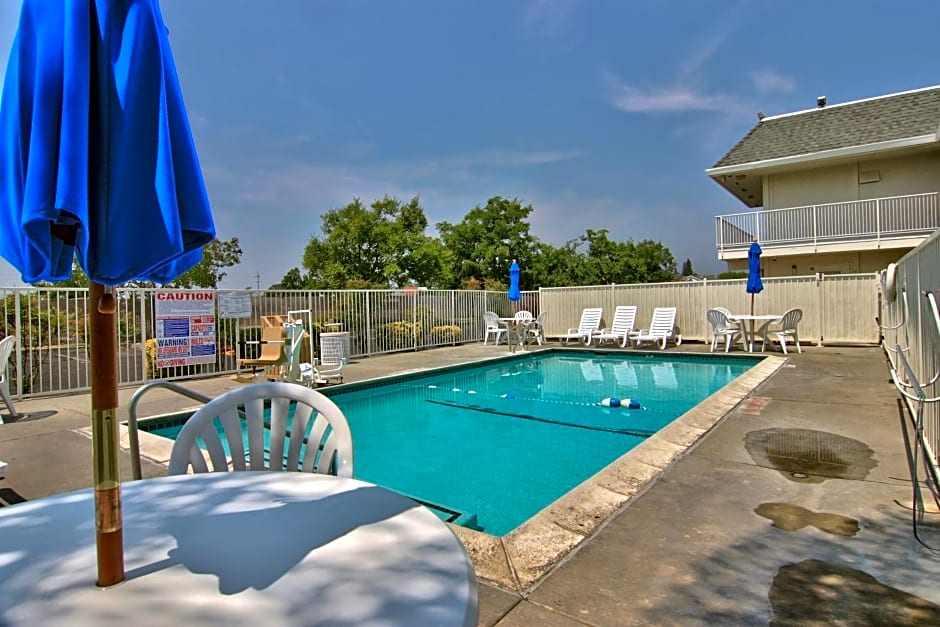 Motel 6-Sacramento, CA - South