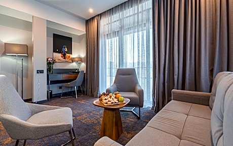 2-Bedroom Accessible Suite