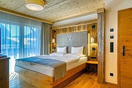 Single Room with Balcony