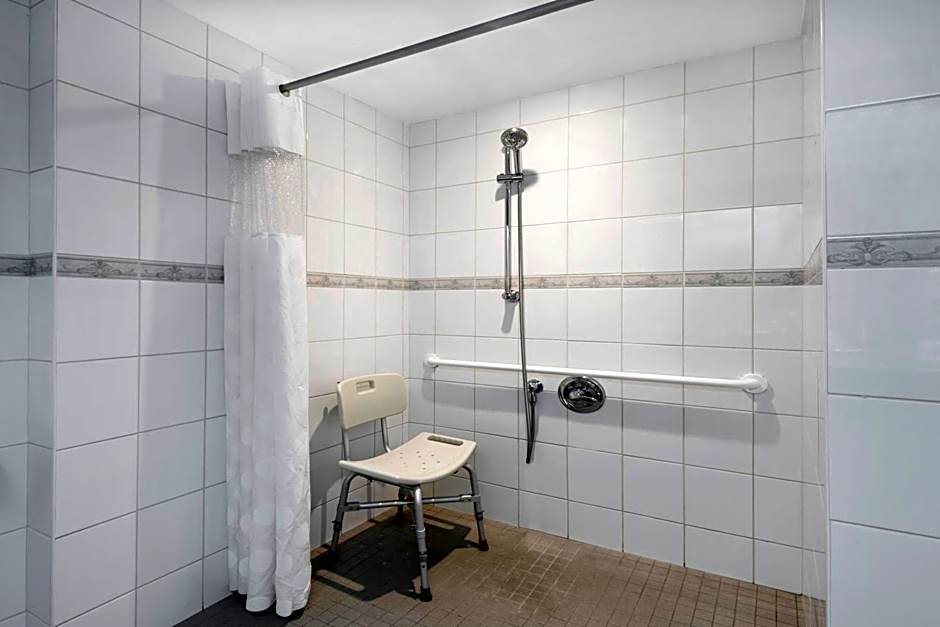 Ramada Plaza by Wyndham Gatineau/Manoir du Casino