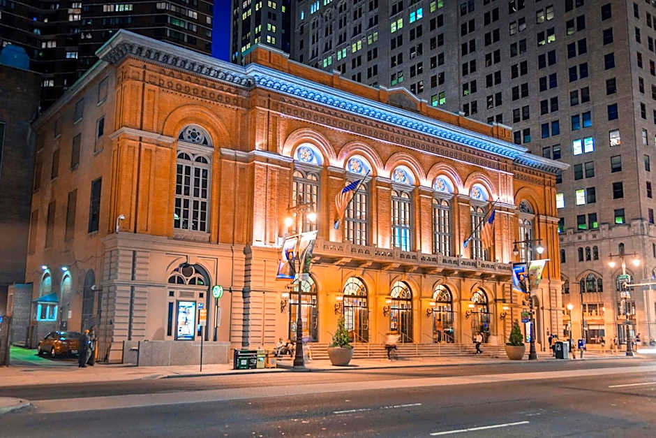 Holiday Inn Express Philadelphia-Midtown by IHG