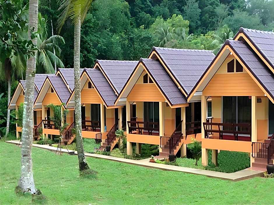 Koh Chang Pukdee  Resort
