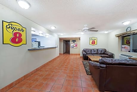 Super 8 by Wyndham Socorro