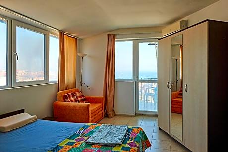 Double Room with Balcony and Sea View
