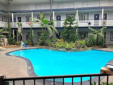 Budget Host Inn