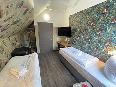 Twin Room with Shared Bathroom