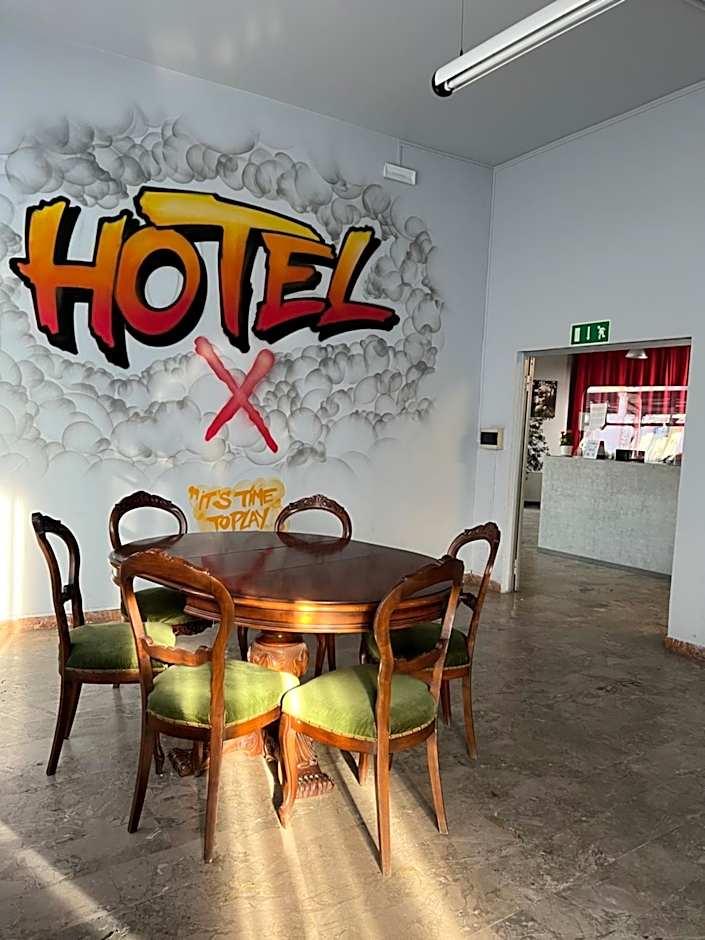 X Hotel