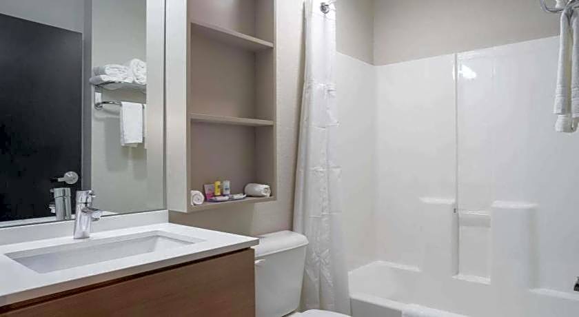 Microtel Inn & Suites By Wyndham Moorhead Fargo Area