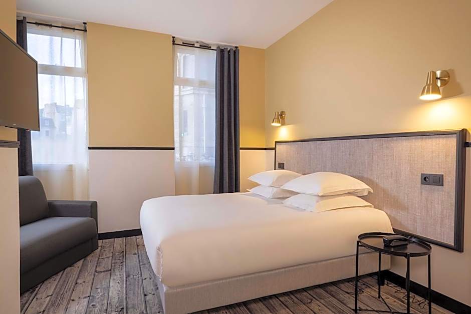 Hotel at Gare du Nord