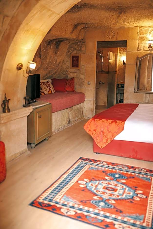 Elaa Cave Hotel