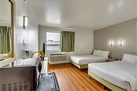 2 Full Beds | Non-Smoking