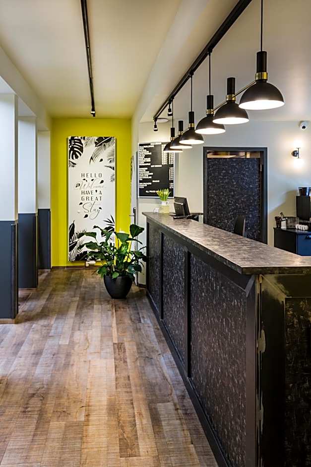 Five Reasons Hostel & Hotel