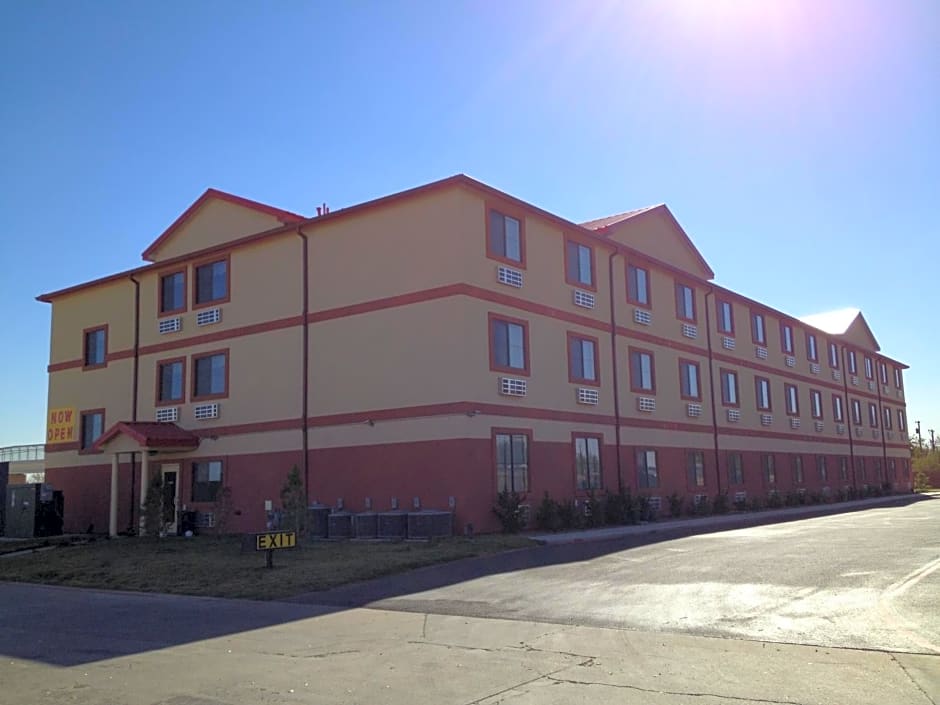 Howard Johnson by Wyndham Lubbock TX