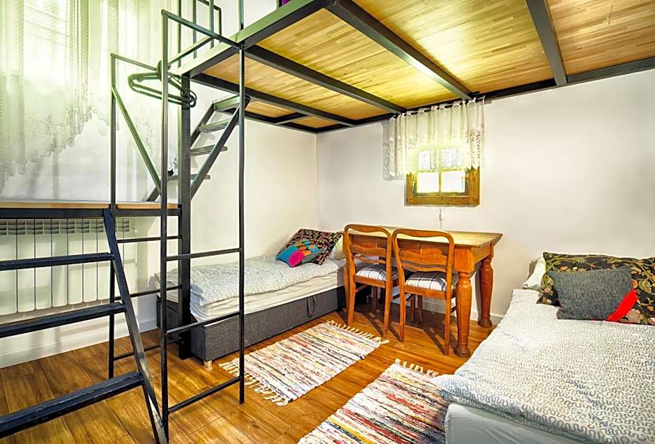 Old Town Kanonia Hostel & Apartments