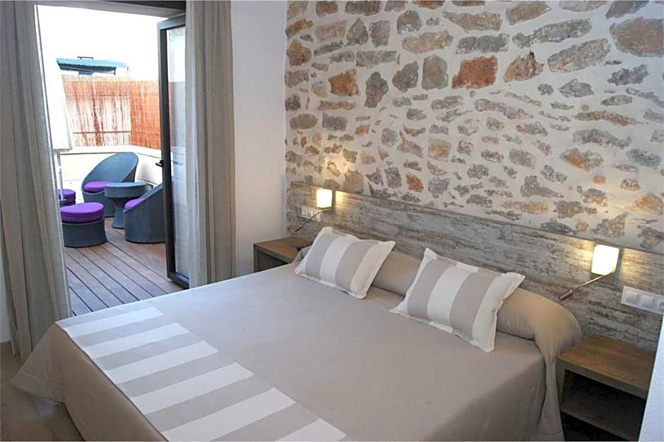 Petit Hotel C'an Mel