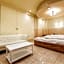 Hotel Luna Sennan - Adults Only