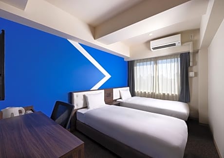 Standard Twin Room - Non-Smoking