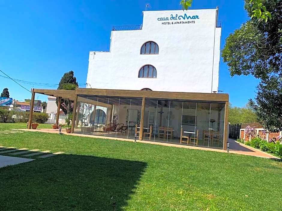 Casa Del Mar Hotel & Apartaments
