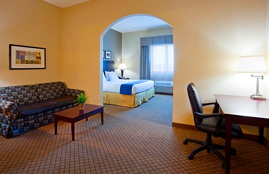Holiday Inn Express Hotel & Suites Mankato East, an IHG Hotel