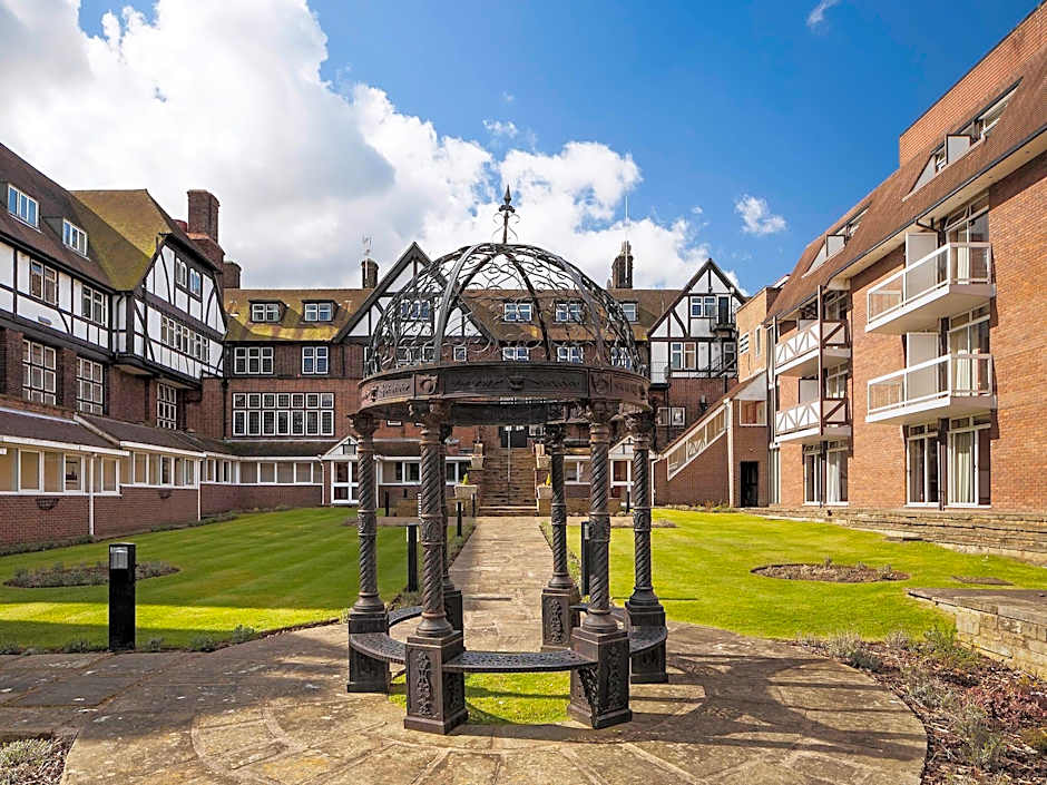 Mercure Leeds Parkway Hotel