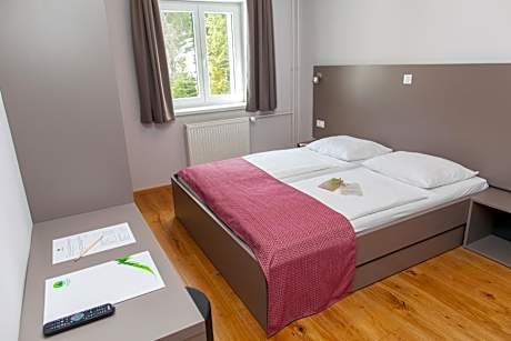 Double or Twin Room (no balcony)
