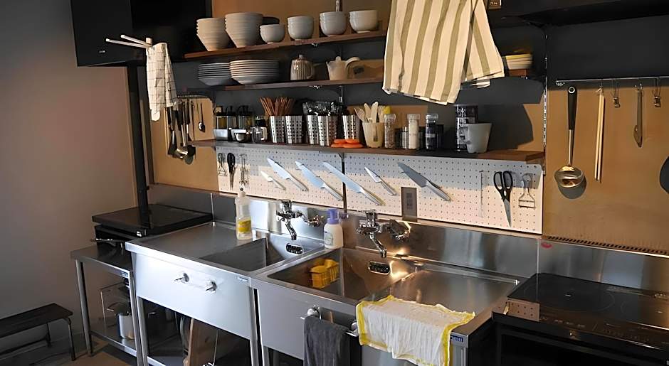 J-Hoppers Lake Biwa Guesthouse