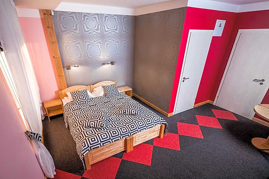 Abzali Hotel and Restaurant with self check-in