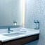 Holiday Inn Express and Suites Staunton By IHG
