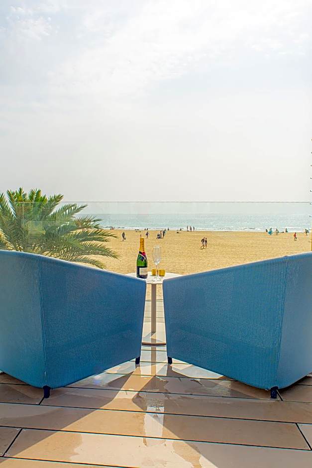 TenSuites - Adults Only