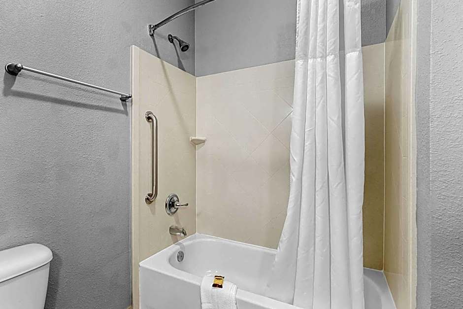Best Western Plus Magee Inn & Suites