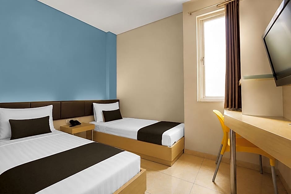 Townhouse Oak Hotel Niaga Surabaya
