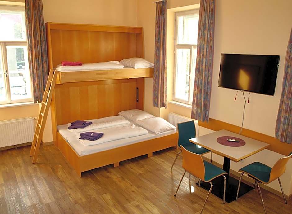 Junges Hotel Tulln - NÖ Jugendherbergswerk