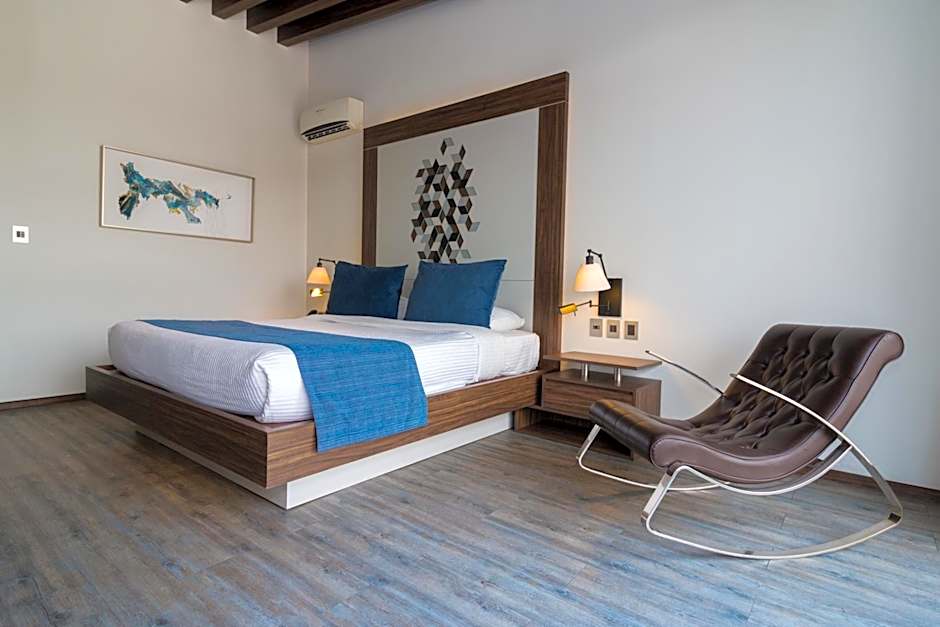 Flow Condesa - Adults Only