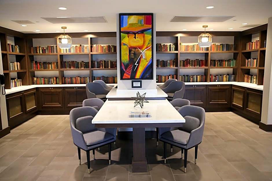 Hotel Indigo Naperville Riverwalk By IHG