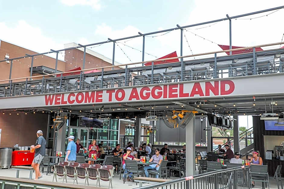 Holiday Inn Hotel & Suites College Station-Aggieland By IHG