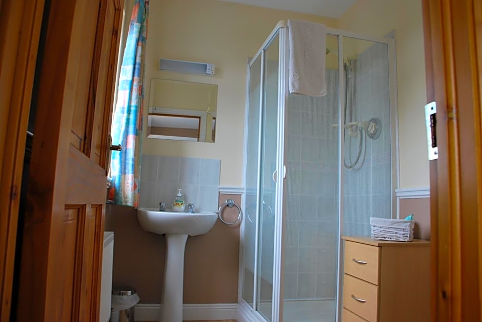 Kemar House post code F26RR28