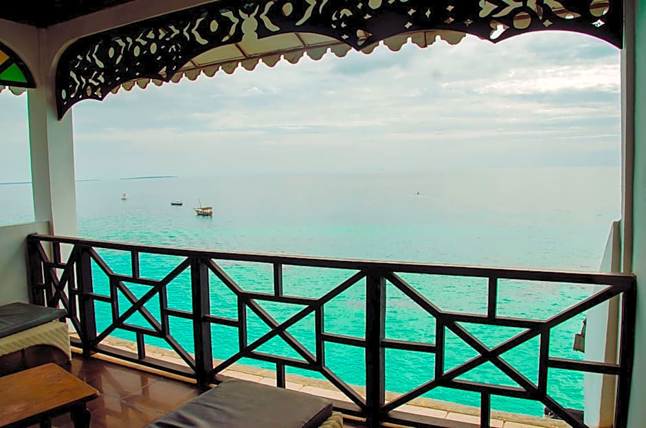 Langi Langi Beach Bungalows