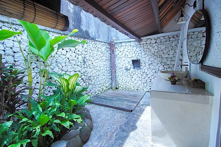 The Calmtree Bungalows