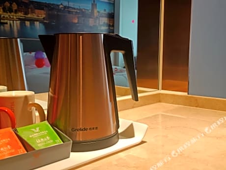 Vienna International Hotel (Jushan Avenue store, Xingyi)