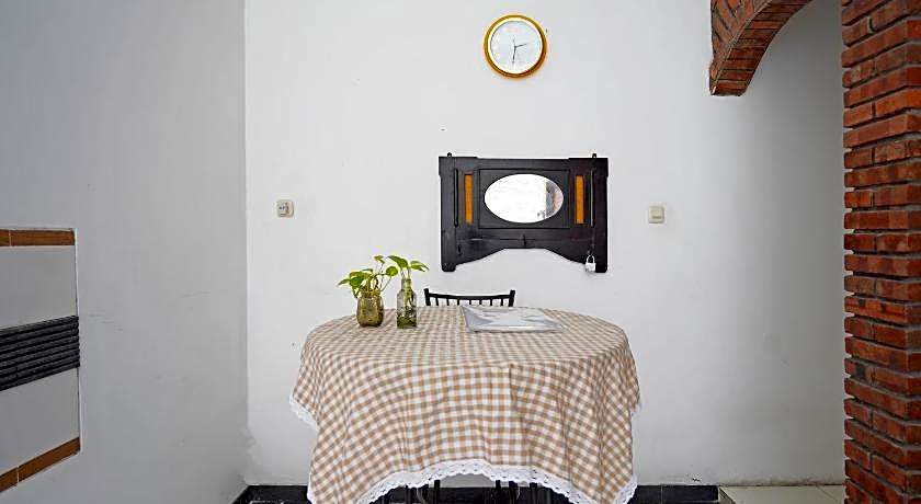 Hotel O Kost Putih Syariah