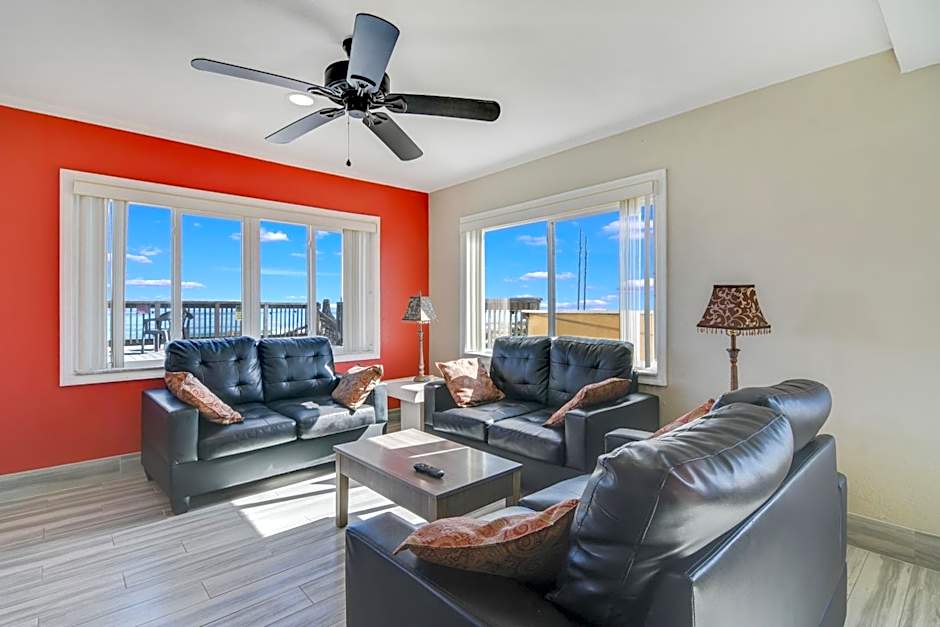 Photo 1 of 10 of 2 Bedroom Suite, Ocean View