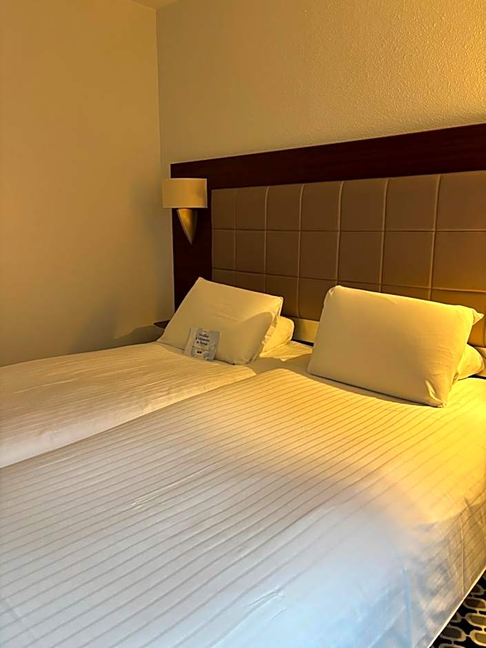 Kyriad Limoges Centre Gare - Atrium