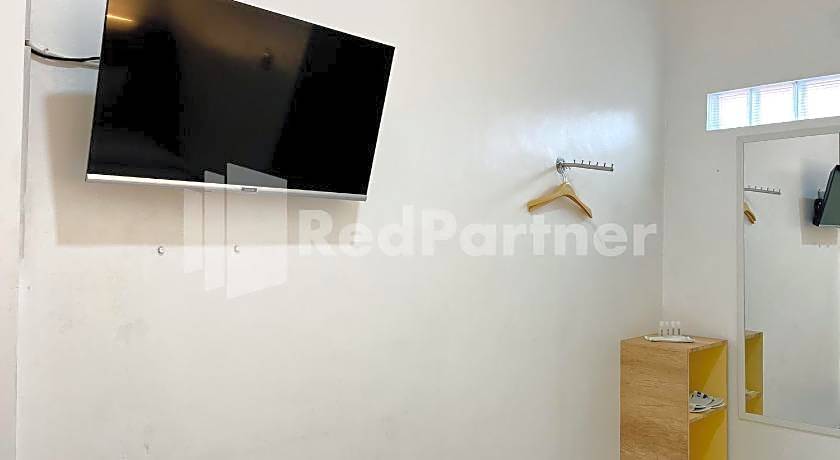 D Palma Near Lokananta Manahan Mitra RedDoorz