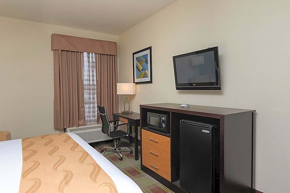 Quality Inn & Suites Mount Vernon