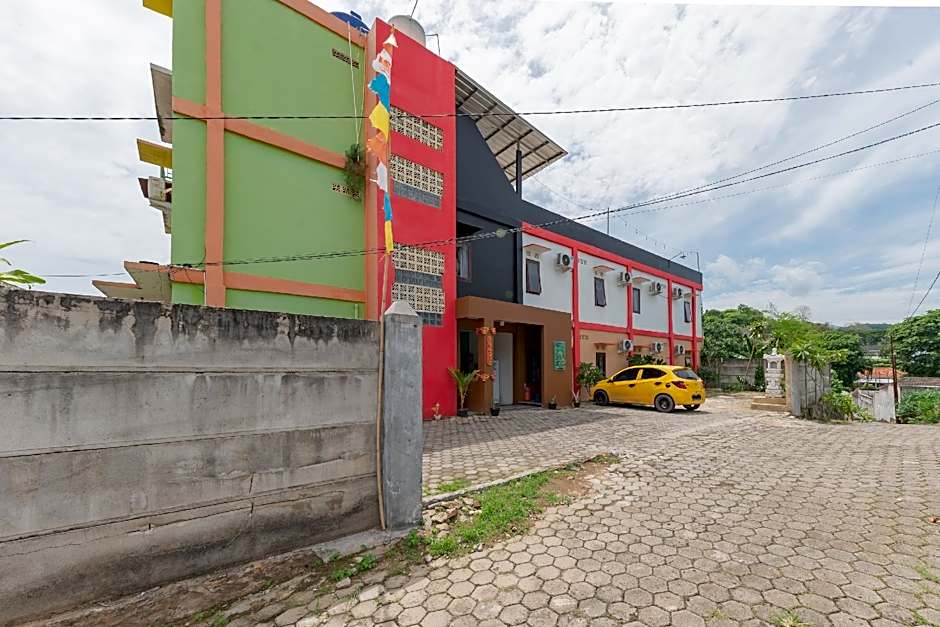 RedDoorz @ Kubu Selem Palapa Lampung