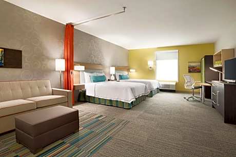 2 Queen Beds Studio Nonsmoking
