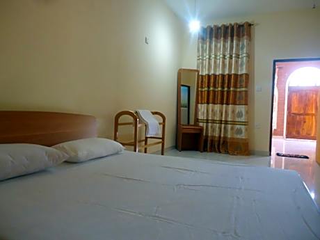 Rekawa Village Hotel