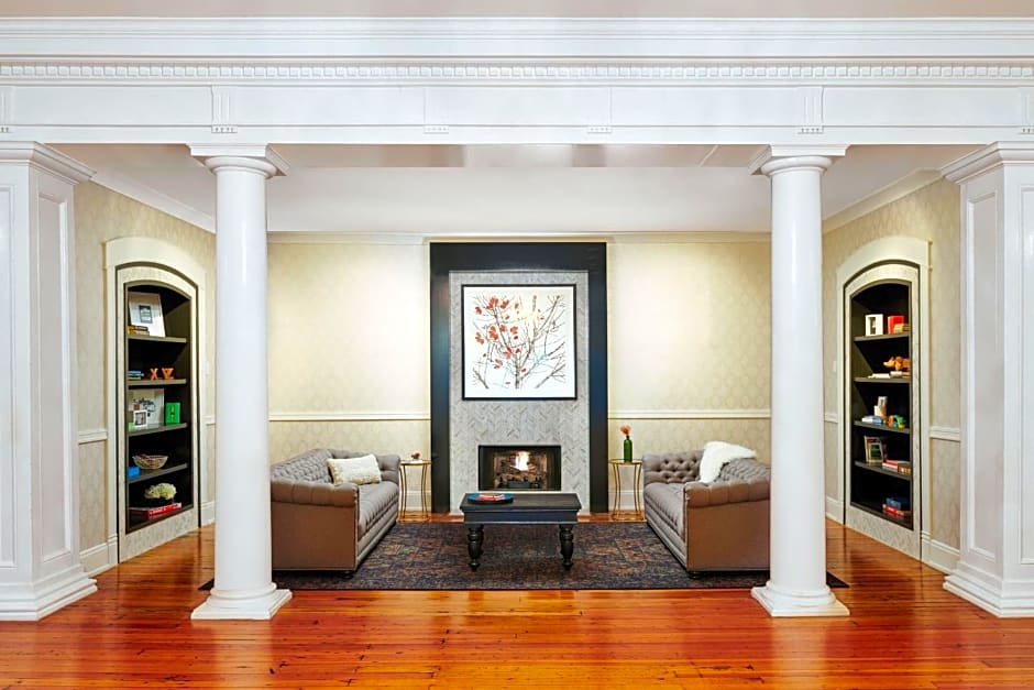 Inn at Carnall Hall