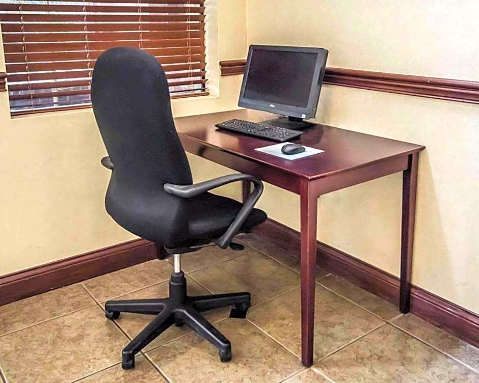 Quality Suites Jeffersonville - Louisville North