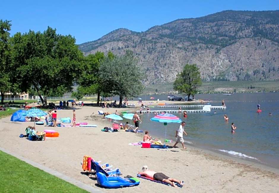 Holiday Inn Hotel & Suites Osoyoos By IHG